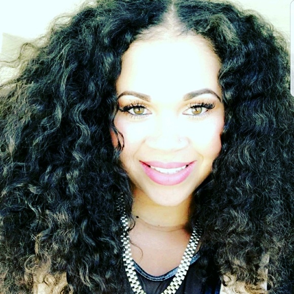 latoya327
